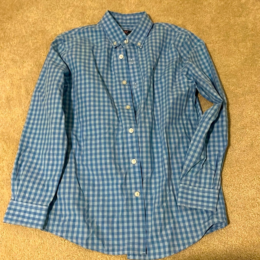 Boys long sleeve buttoned up shirt.  Size medium (12-14)